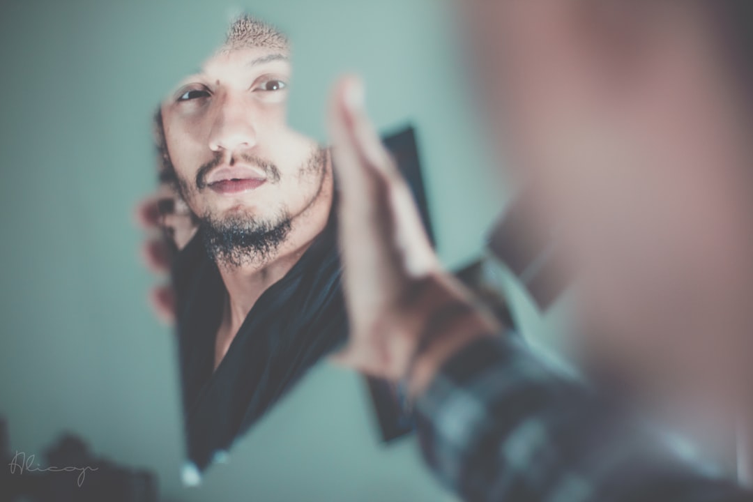 認知の歪みとは？恋愛で最悪の結論に飛ばない考え方